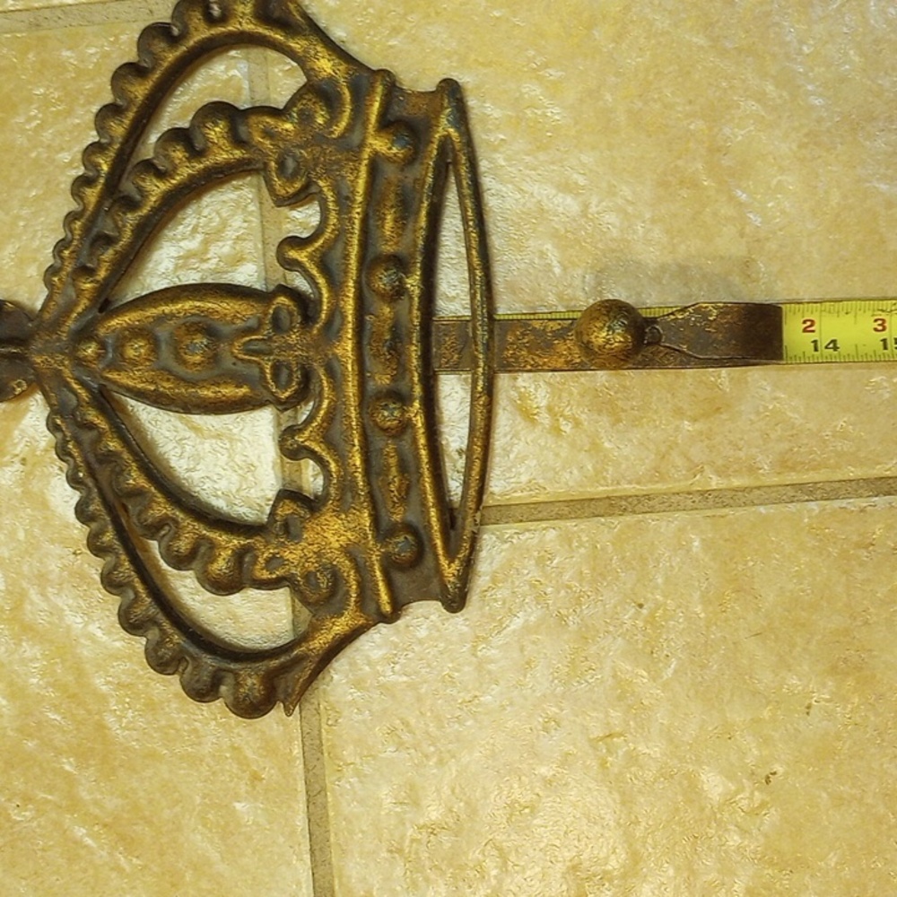 Crown Hook - Picture 7 of 7